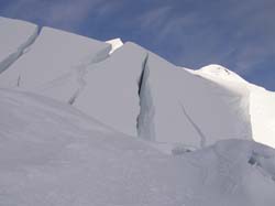 ��������� ����, �� ���� Grands Mulets ��� ���� ���� ����� 4810�. ���� Petit Plat��u � Grand Plateau �� Col du Dome 4201�. 28.04.2011 