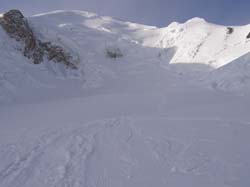 ��������� ����, �� ���� Grands Mulets ��� ���� ���� ����� 4810�. ���� Petit Plat��u � Grand Plateau �� Col du Dome 4201�. 28.04.2011 