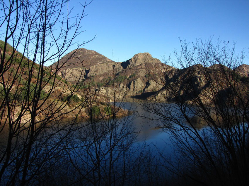 PC120210b